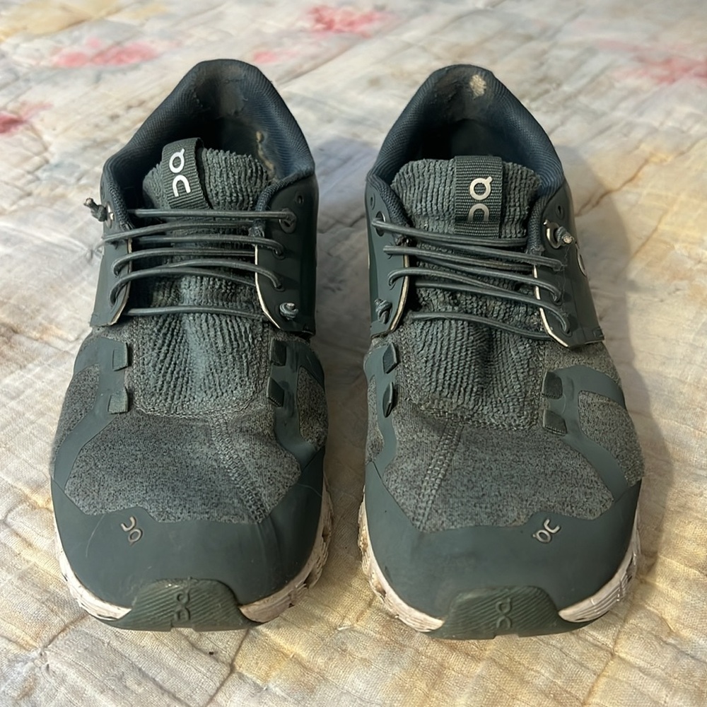 On Running Sneakers